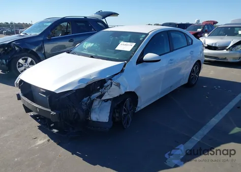 2024 Kia Forte Lxs z USA, uszkodzony, nr VIN 3KPF24AD7RE788261